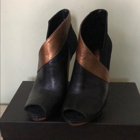 BCBGMaxAzria Shoes - BCBGMaxAzria Booties